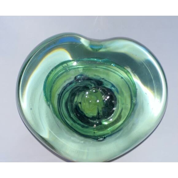 Green Heart Shaped Glass Paperweight Hand Blown With Shamrock Stamp - Picture 5 of 10